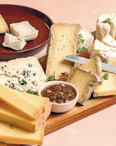 [9010] Planche de fromages entiers AOP