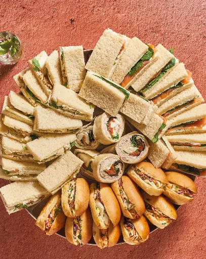 [9044] La box déjeunatoire (65 pièces)